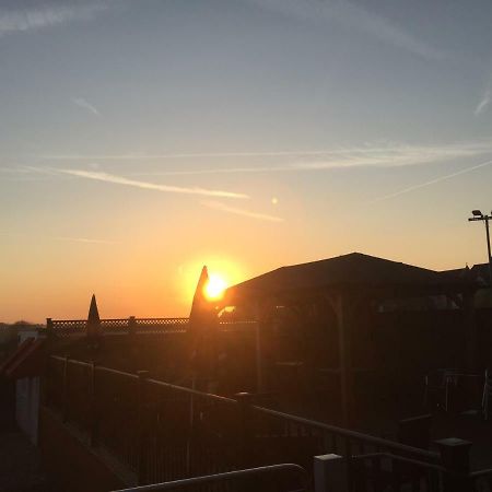 Granby Hotel Gravesend Bagian luar foto