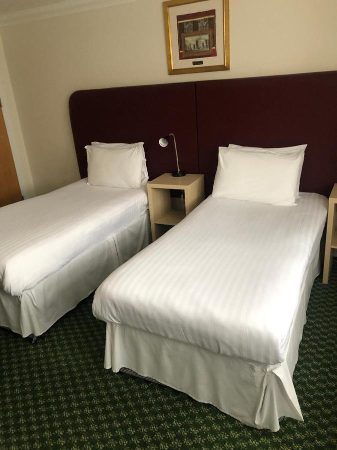 Granby Hotel Gravesend Bagian luar foto