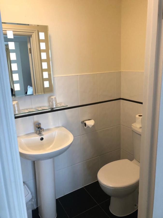 Granby Hotel Gravesend Bagian luar foto