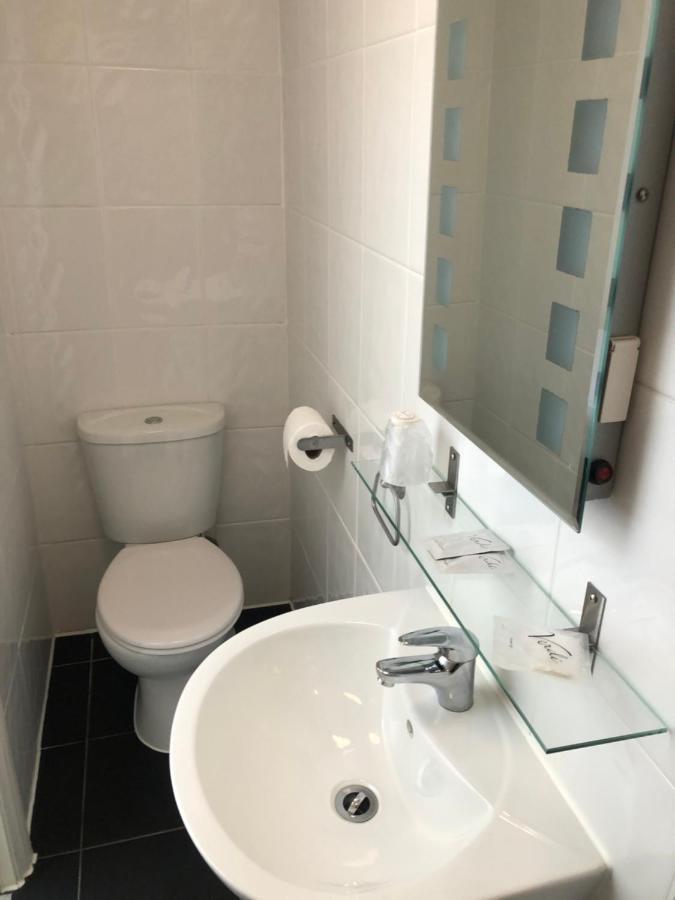 Granby Hotel Gravesend Bagian luar foto
