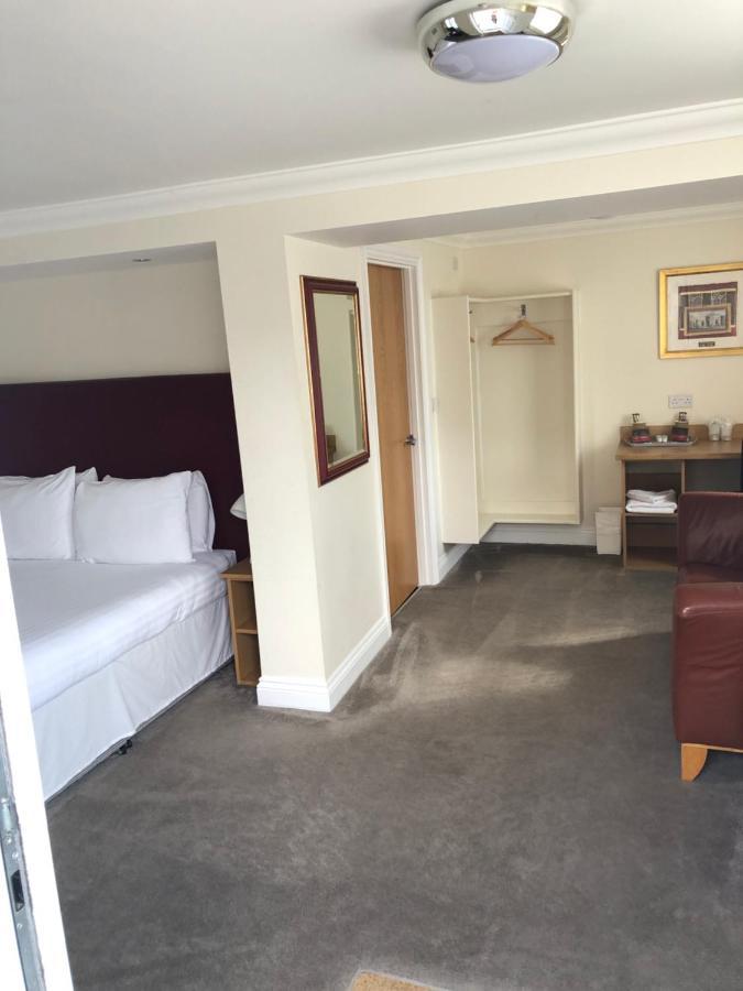 Granby Hotel Gravesend Bagian luar foto