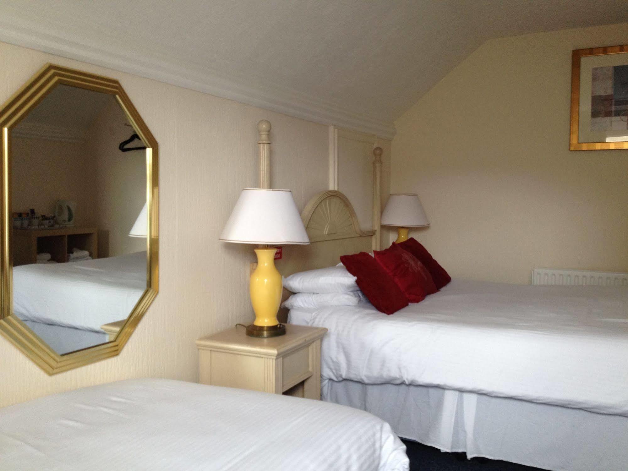 Granby Hotel Gravesend Bagian luar foto